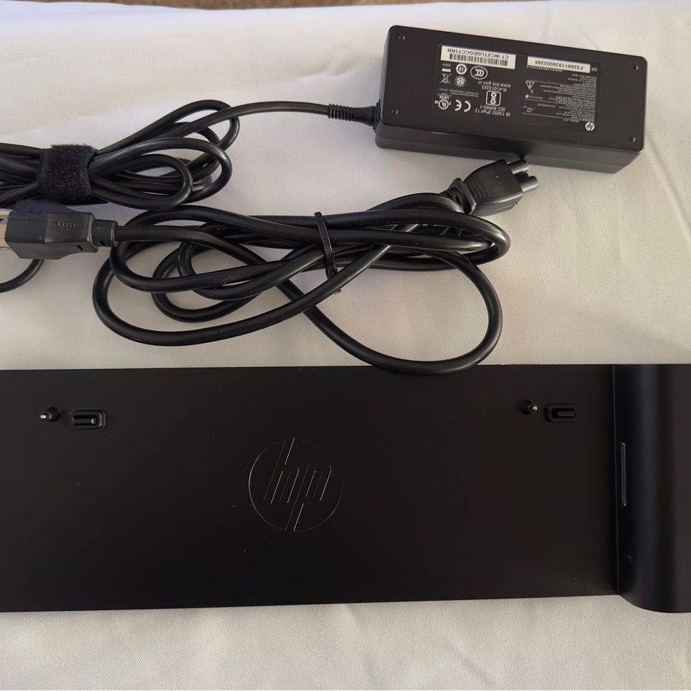 HP Ultra Slim Laptop Docking Station, w/Power Cord